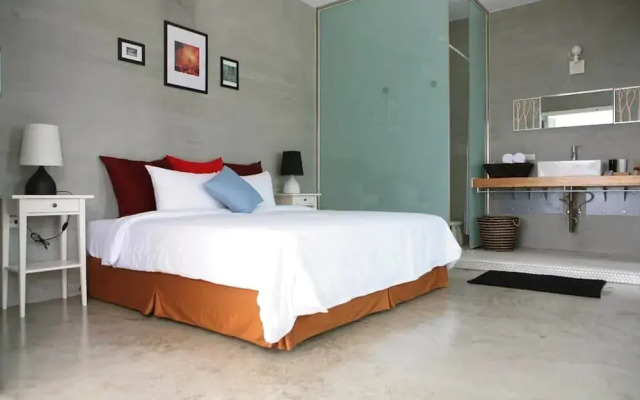 The Ocean Apartment