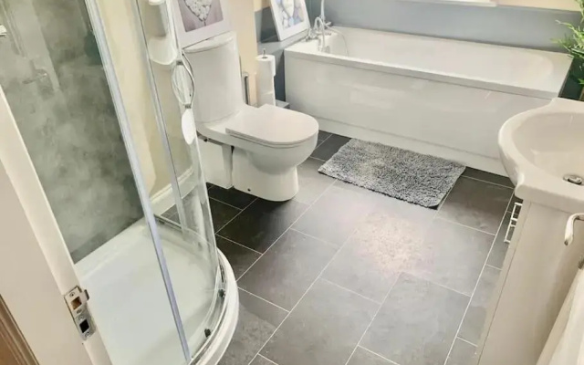 5-Bedroom Holiday Home in West Shore, Llandudno
