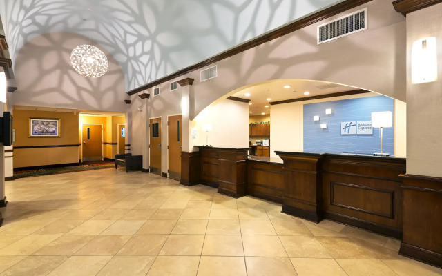 Holiday Inn Express & Suites Little Rock-West by IHG