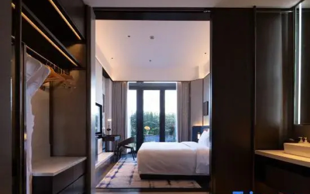 Howard Johnson Garden Hotel Zhoushan