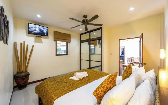 Siam Court Hotel And Resort