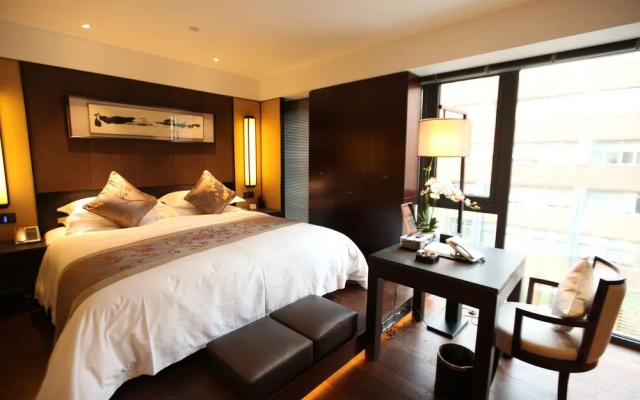 Gloria Plaza Hotel Dongsheng