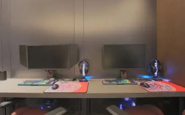 Ruisi E-sports Hotel (Dazu Xiangguo Park)