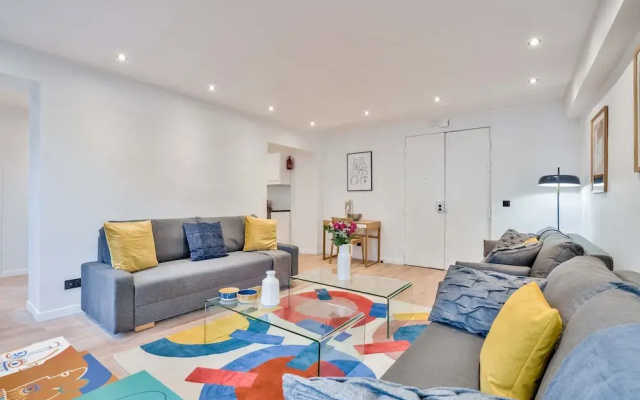 102  Urban Opera Picasso