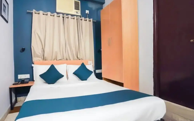 Goroomgo Giriraj stay Hub Near VIP Bazaar Naskarhaat Kolkata