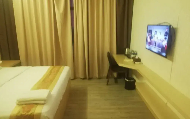 Capital O 90130 Sawadee Hotel