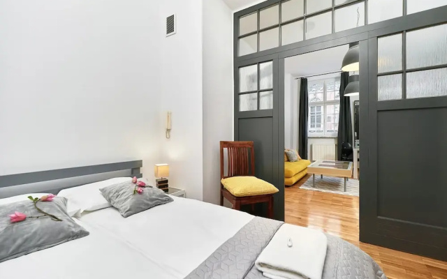 Exclusive Old Town Apartment by Renters