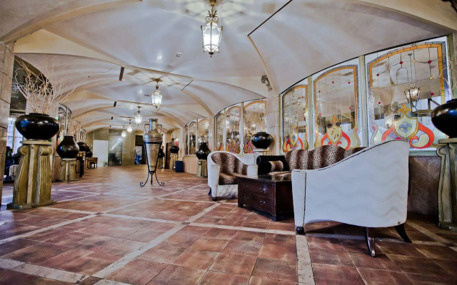 Imperial Palace Hotel & Spa