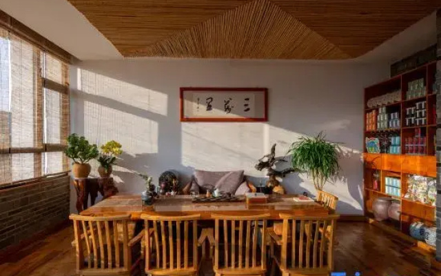 Sanwanli Senlv Designer Homestay (Tengchong Heshun Ancient Town)