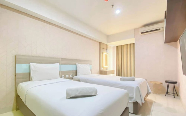 Compact And Comfortable Studio At Apartemen Warhol (W/R) Residence