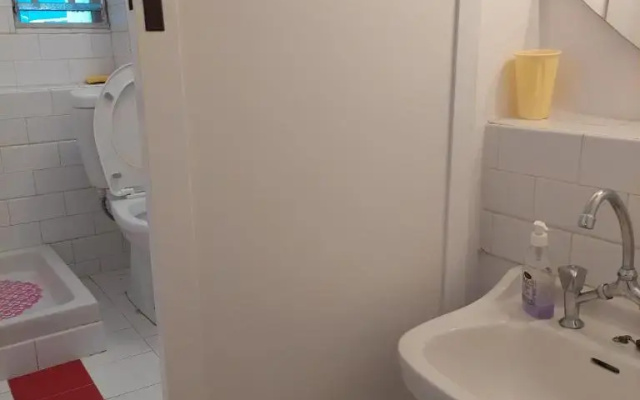 Γκρι βιλλα 2