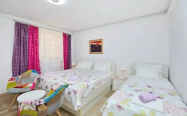 Azinovic Apartments