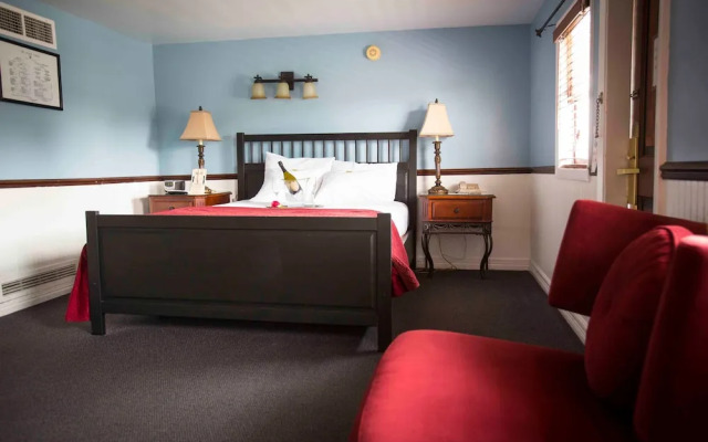 Delta King Hotel