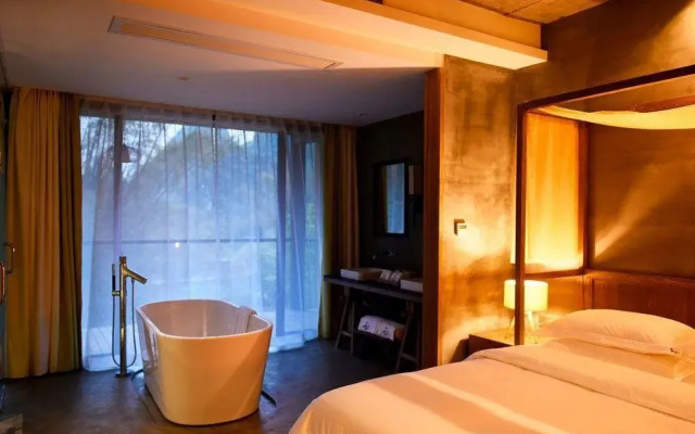 Heart Dweller Hotel
