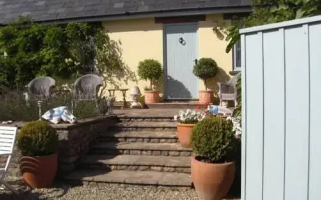 The Courtyard B&B