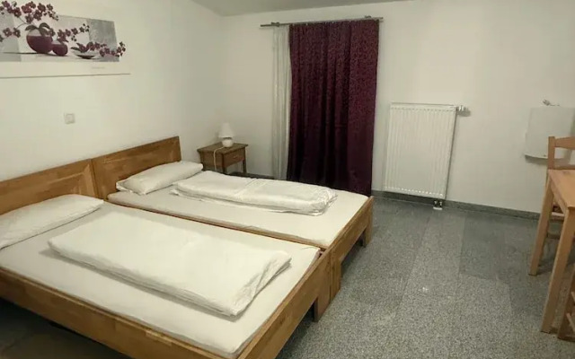 Attika Hotel