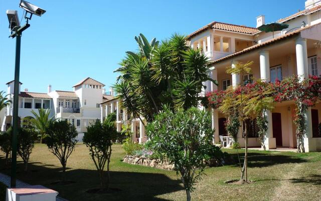 Отель Old Village Apartamentos Ov International Португалия, Виламура - отзывы, цены и фото номеров - забронировать отель Old Village Apartamentos Ov International онлайн вид на фасад