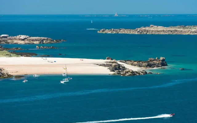 Résidence LES PIEDS DANS L EAU