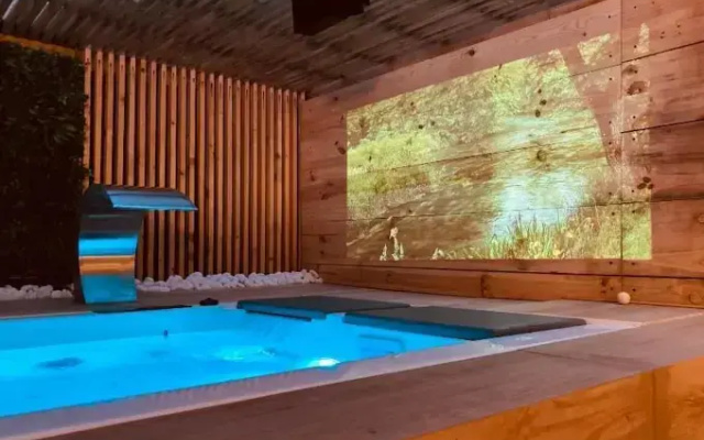 Zrooms Suites