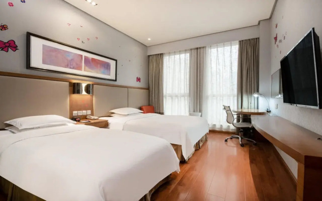 Holiday Inn Express Chongqing Guanyinqiao by IHG