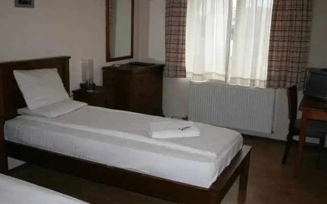 Hotel Avalon