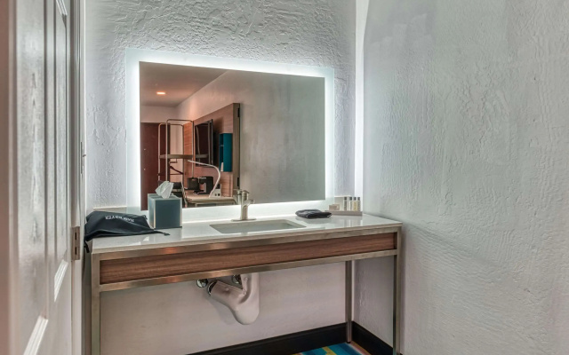 Casa Via Mar Inn, an Ascend Collection Hotel