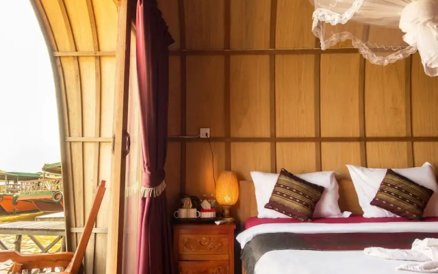 Bamboo Bungalow