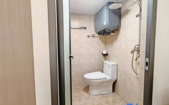 Modern Apartment at Chamber of Commerce Building