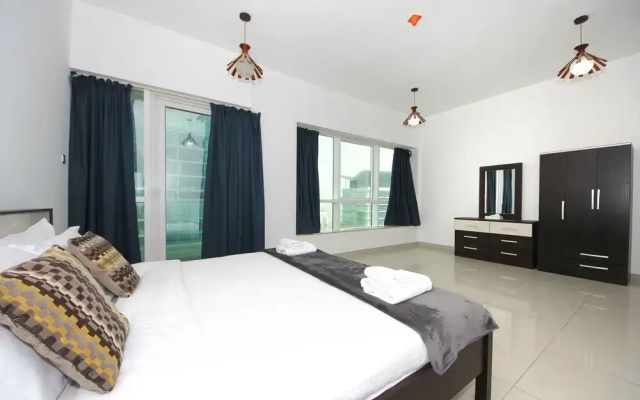 Signature Holiday Home - Marina Pinnacle