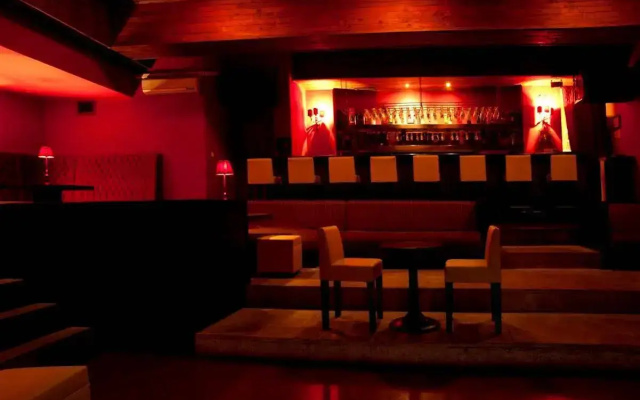 Mrg Hotel