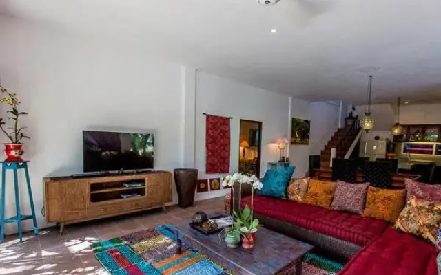 Eshina Villa