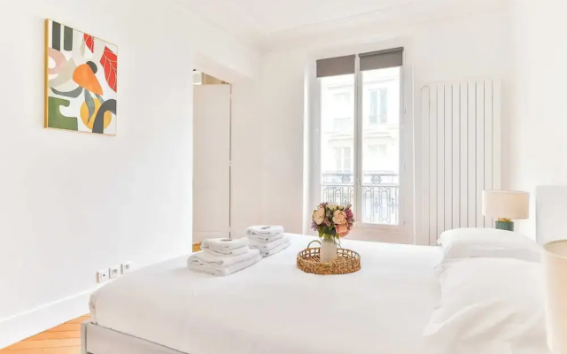 2bdr / 4P Apartment Montmartre/moulin Rouge