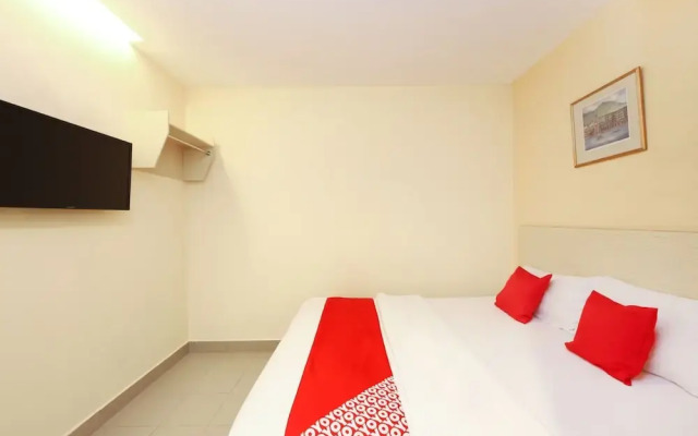 Seven Days Hotel