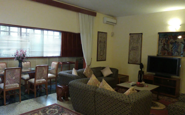Manuela Residence