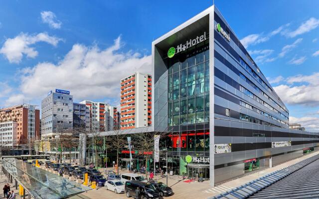 Отель H+ Hotel Salzburg Австрия, Зальцбург - 1 отзыв об отеле, цены и фото номеров - забронировать отель H+ Hotel Salzburg онлайн вид на фасад