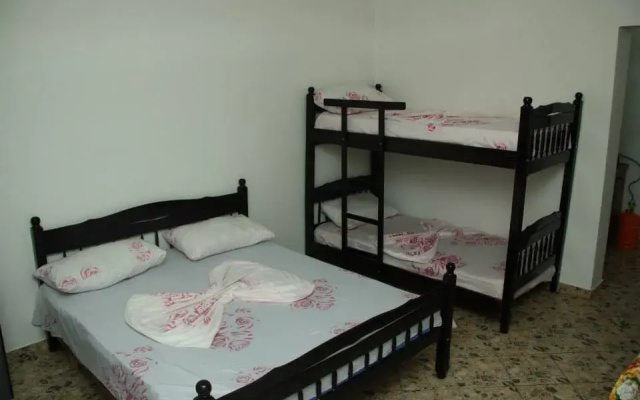 Aleks Hotel