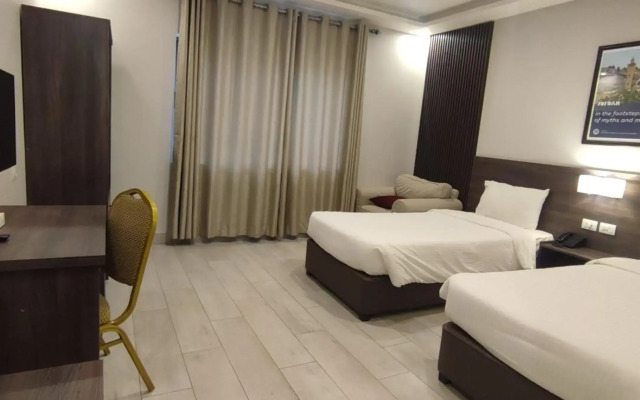Black Iris Hotel II