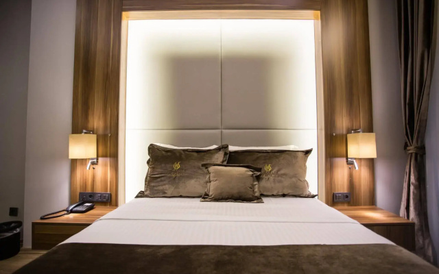 Bonne Sante Hotel