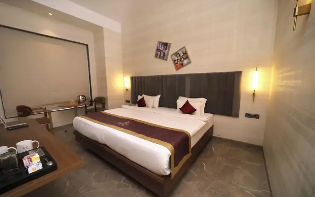 Hotel Reyansh Pride