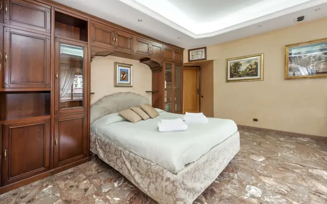 Charming Roma Apartment With 3 Bedrooms