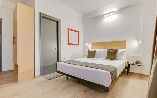 OYO Townhouse 88 Manyata Lake View