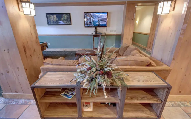 Expedition Station 8603 by SummitCove Vacation Lodging