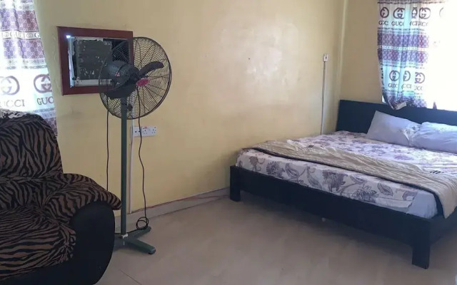 Moradis Onimoba Hotel