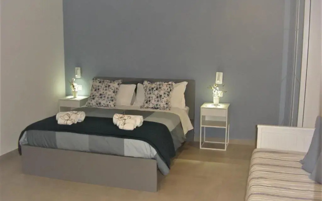kissunderthemoonapartments