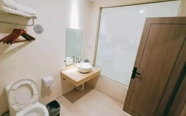 TOWO Shangpin Hotel