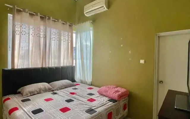 Gerbera Springhill 4BR Villa Springhill Garden Malang