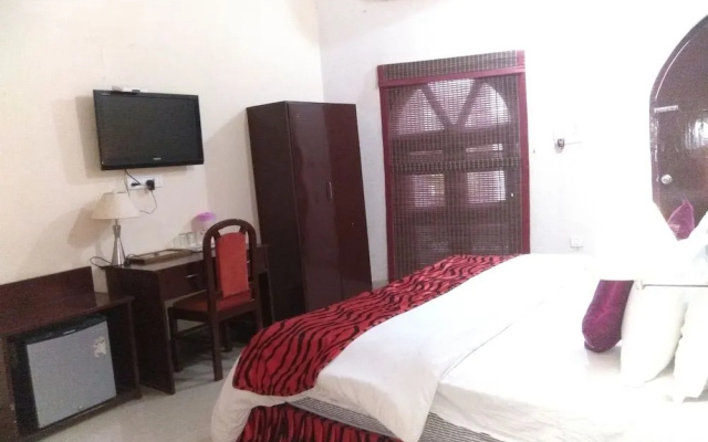Hotel Ranthambhore Resort
