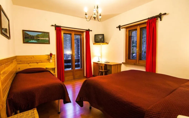 Hotel Garnì Mille Pini