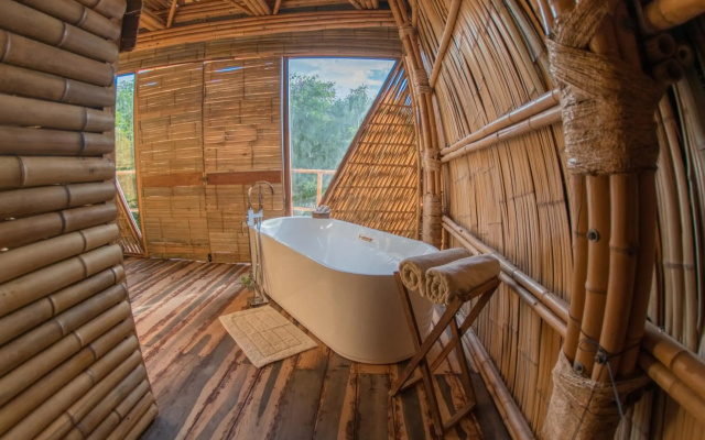 Mamasan Treehouses & Cabins