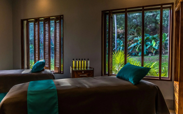 Las Brisas Huatulco – All Inclusive